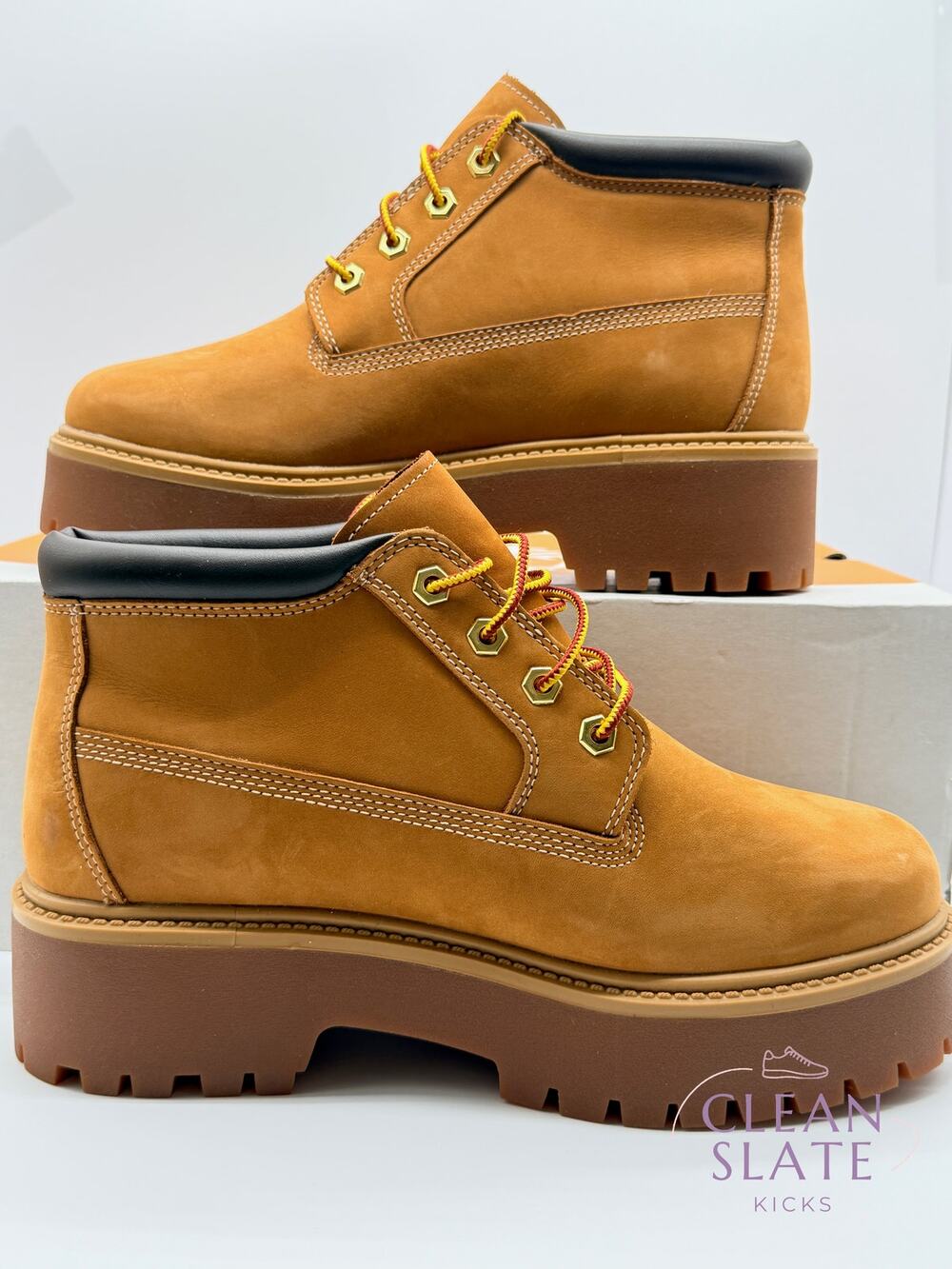 Timberland Stone Street Mid LC Waterproof Chukka, Wheat Nubuck · US Junior 7 NIB